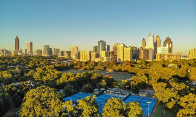 Im Wasser, unter der Erde und in der Luft – 5 abgefahrene Tennisplätze