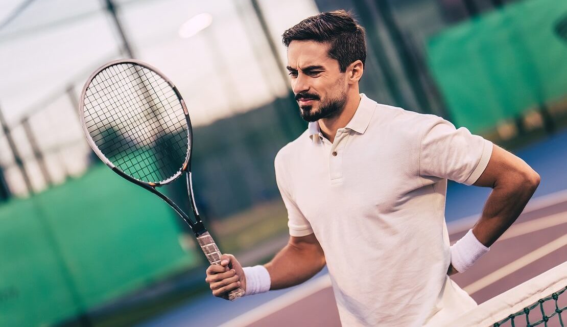Rückenschmerzen: Richtig vorbereitet zum schmerzfreien Tennisspiel
